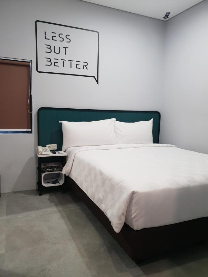 Sambina Prime Hotel Jakarta Buitenkant foto